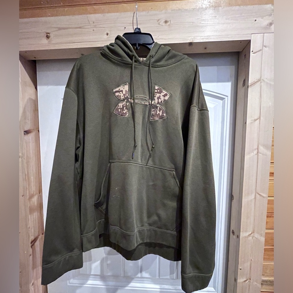 Under Armour hoodie